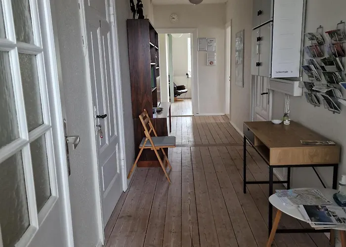 Patriciavilla Taet Pa Centrum Pensionat *